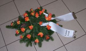 Gesteck Rosen Orange